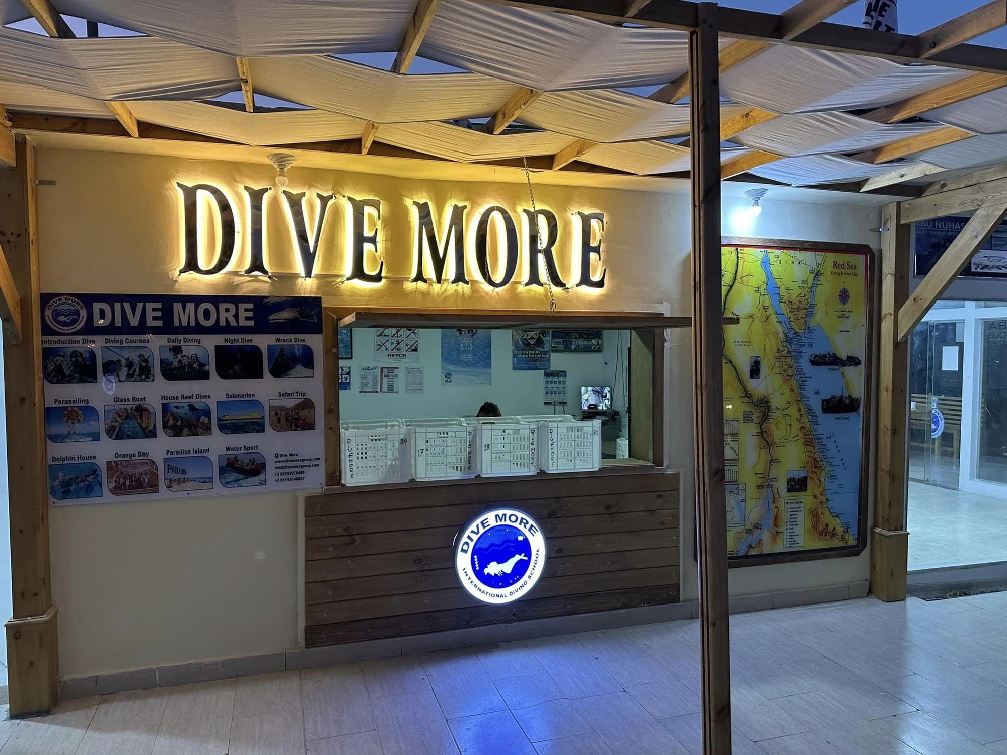 dive center